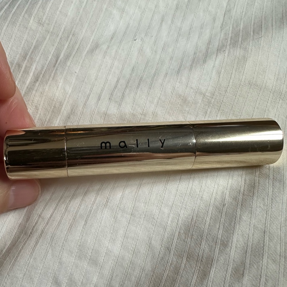 Mally- Lipstick Crayon - Fierce Pinky Coral - 0.09 Oz